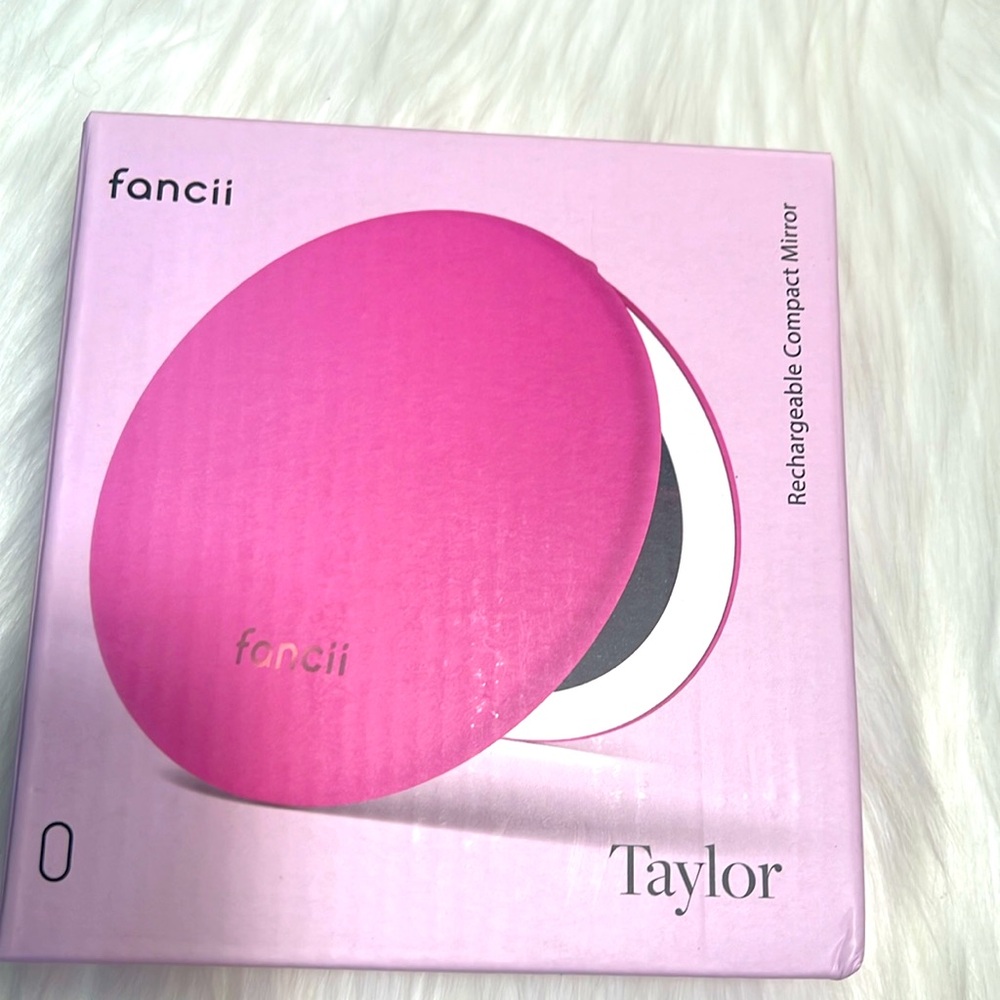 🔥 LED COMPACT MIRROR - Picture 5 of 15
